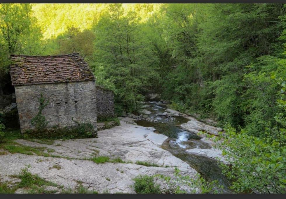 Wayne'S House, A Short Walk To The Waterfalls Bagnone Buitenkant foto